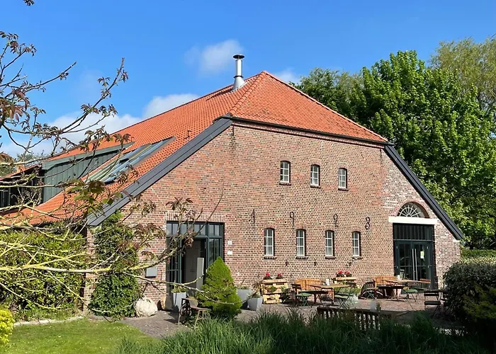 Nakuk Und Restaurant * Schillig